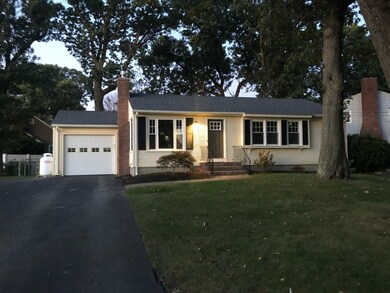 39 Everbloom Dr, Cranston, RI 02920 - photo 2