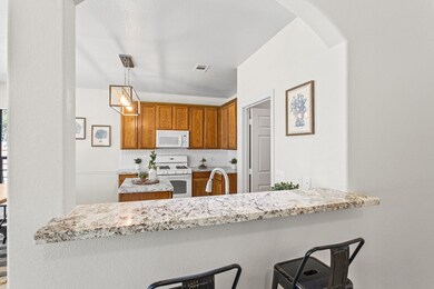 2015 Brentwood Dr, Alvin, TX 77511 - photo 6