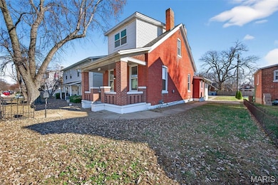 1212 N 3rd St, Saint Charles, MO 63301 - photo 3