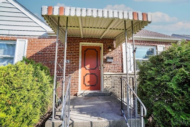 1478 Foxwood Dr, Cincinnati, OH 45231 - photo 4