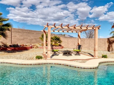 8620 James Raul - backyard pool & pergola