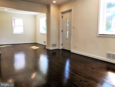 5418 Gallatin St, Hyattsville, MD 20781 - photo 3