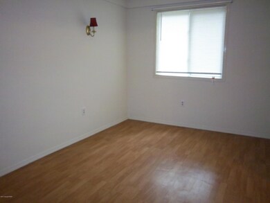 8528 Bumble Bee Way, Tobyhanna, PA 18466 - photo 7