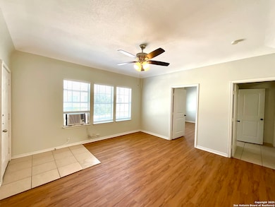 1409 W Woodlawn Ave unit 5, San Antonio, TX 78201 - photo 5