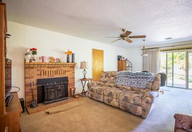 3872 Alma Ave, Redding, CA 96002 - photo 4