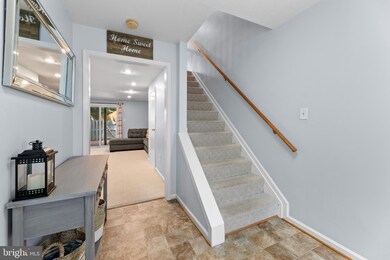 13911 Gunners Place, Centreville, VA 20121 - photo 4