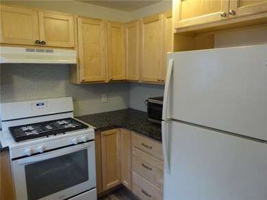 54 Arbor Dr, Providence, RI 02908 - photo 4