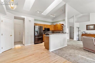 Light-filled kitchen with skylights, breakfast noo