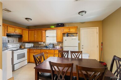 520 W Chaparral St, San Juan, TX 78589 - photo 3