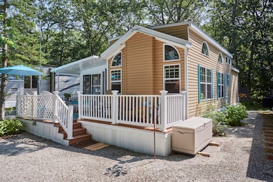 1 Robinson Way #14, Kennebunk
