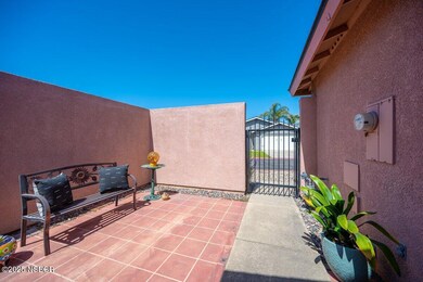 Exterior Front Courtyard 3