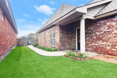 919 S Yorkshire Cir, Lake Charles, LA 70605 - photo 7