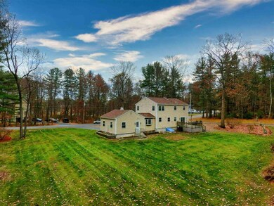 11 Holton Cir, Londonderry, NH 03053 - photo 2