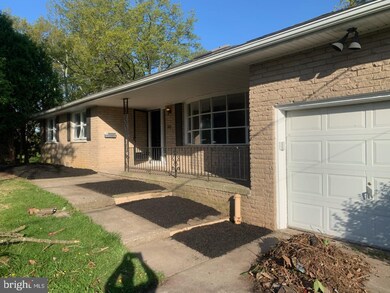 80 Taft St, Hazleton, PA 18201 - photo 2