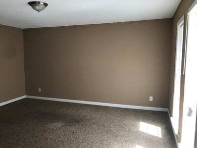 901 Forest Dale Ln, Hixson, TN 37343 - photo 3