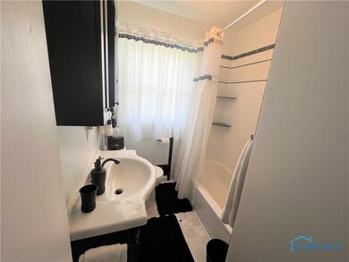 5066 Goodwill Rd, Toledo, OH 43613 - photo 4