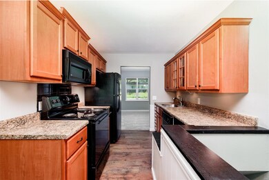 10721 Hallwood Dr, Saint Louis, MO 63136 - photo 7