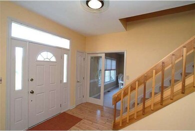 107 Croton Ct, Spring City, PA 19475 - photo 2