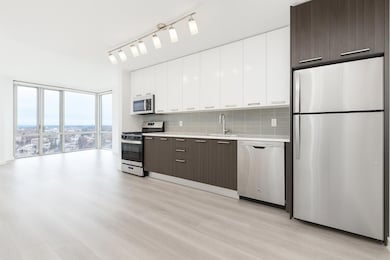 1524 Sheepshead Bay Rd unit 17D, Brooklyn, NY 11235 - photo 4