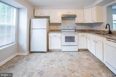 7218 Procopio Cir, Columbia, MD 21046 - photo 6