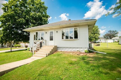 224 W 9th St, Bicknell, IN 47512 - photo 2