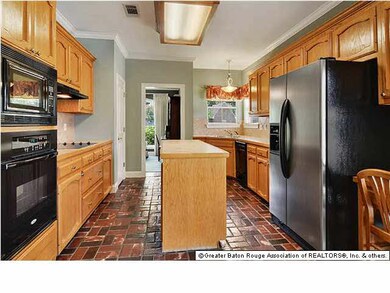 Roomy Galley Kitchen