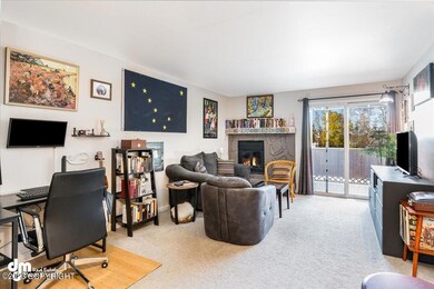 02-Living Room_ELI04813-Edit