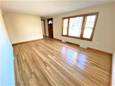 13 Hideaway Rd, Nashua, NH 03064 - photo 4