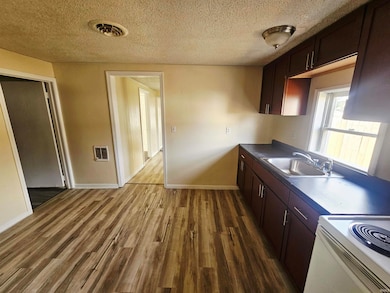 3312 E 16th St, Muncie, IN 47302 - photo 4