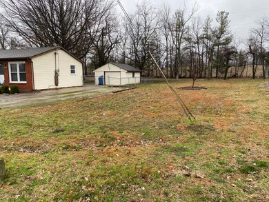 6121 Leonard Way, Louisville, KY 40229 - photo 3