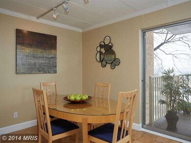 2618 Redcoat Dr unit 185, Alexandria, VA 22303 - photo 6