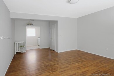 7945 Carlyle Ave unit 3, Miami Beach, FL 33141 - photo 3