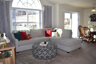 22053 Aberdeen Dr, Macomb, MI 48042 - photo 5