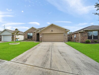 413 De Coster Blvd, Alvin, TX 77511 - photo 5