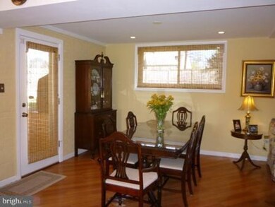 1006 Croton Dr, Alexandria, VA 22308 - photo 7