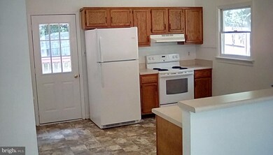 611 Southampton Dr, Ruther Glen, VA 22546 - photo 3