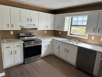 880 Five Forks Trickum Rd, Lawrenceville, GA 30046 - photo 7