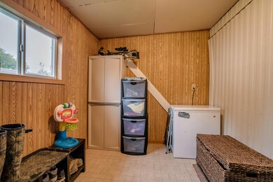 404 W Prairie Ln, Mandan, ND 58554 - photo 2