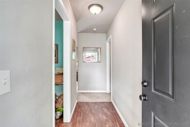 705 N 2nd St, Jenks, OK 74037 - photo 4