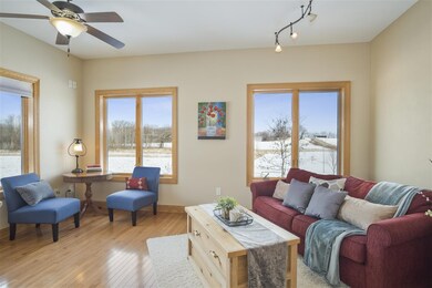 1031 Flint Rd, Stoughton, WI 53589 - photo 7