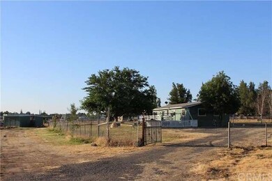 Driveway and entry to other pastures.