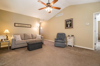 5918 E Manslick Rd, Louisville, KY 40219 - photo 5