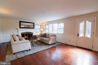 1008 Hillwood Ave, Falls Church, VA 22042 - photo 4