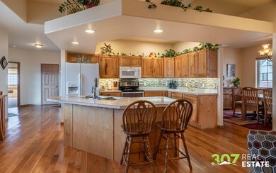 3314 Frisby Ave, Cody, WY 82414 - photo 5