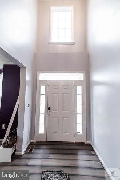 182 Calvert Cir, Bunker Hill, WV 25413 - photo 5