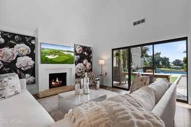Beautiful GREAT RM w/fireplace