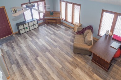 9861 Oak Forest Circle, Kalamazoo (107 o