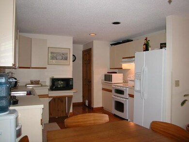 12 Old Colony Way unit 2, Provincetown, MA 02657 - photo 5