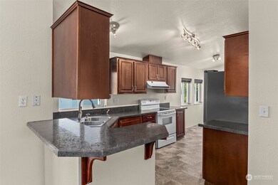 843 Nevil Rd, Winlock, WA 98596 - photo 7