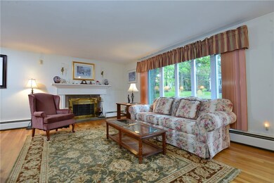 19 Oberlin Dr, Warwick, RI 02886 - photo 3